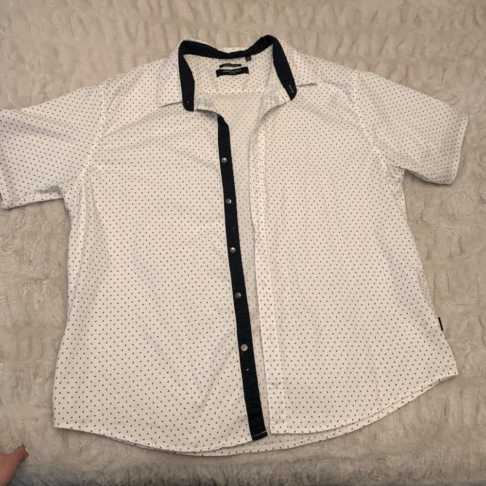 Kenneth Cole White Button up Shirt